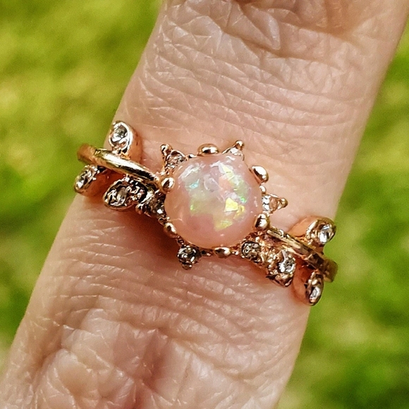 Flower Glitter Opal Gold Midi Ring Size 5.5 - Picture 2 of 9